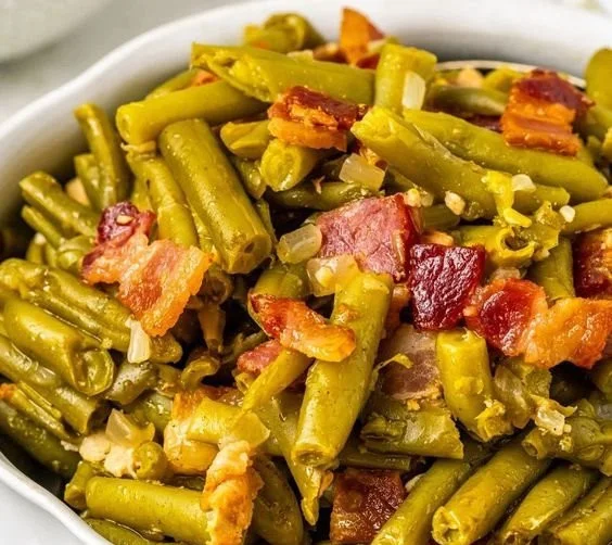 Easy Crock Pot Green Beans recipe in a slow cooker
