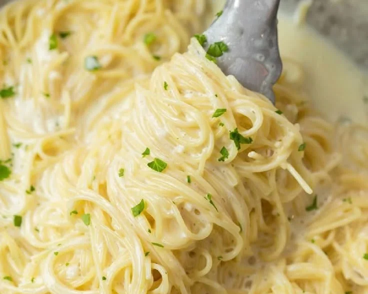 Garlic Parmesan Pasta (One Pot)