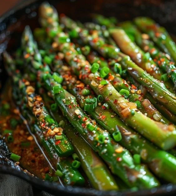 Skillet Asparagus Recipe: Quick and Healthy Side Dish - Happy Muncher