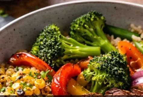 Easy Smoky Steak Bowl with Veggies and Rice