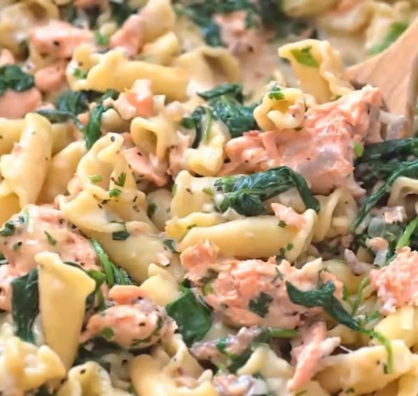 Salmon Pasta with Spinach